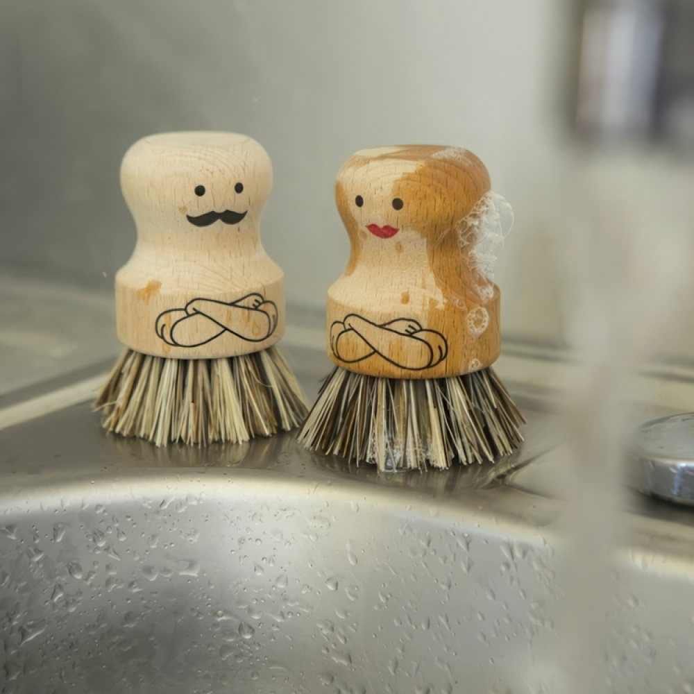 Dish Brush in wood, MRS SCRUBBER, Nature in the group Storage / Cleaning and waste sorting / Cloths and brushes at SmartaSaker.se (40382)