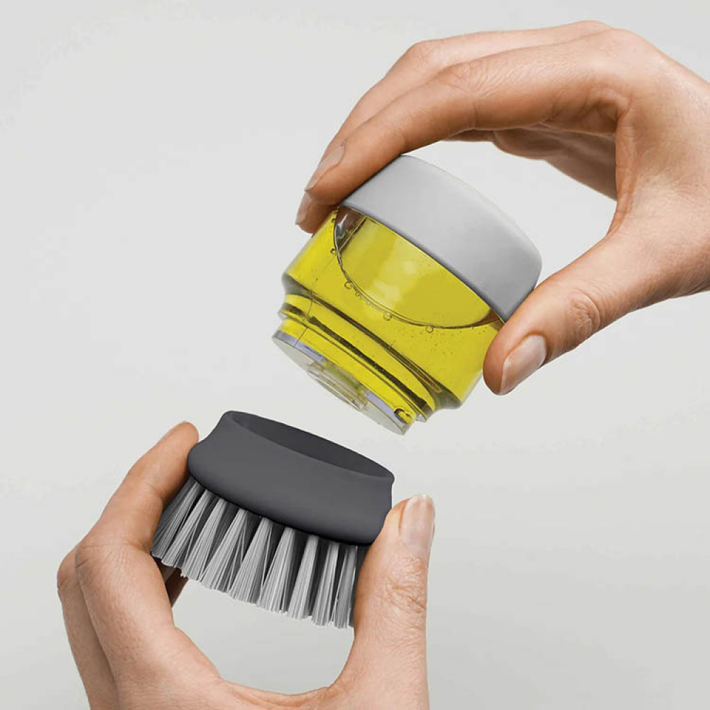 Washing Up brush with dispenser, PALM SCRUB, Joseph Joseph, Grey in the group Storage / Cleaning and waste sorting / Cloths and brushes at SmartaSaker.se (40384)