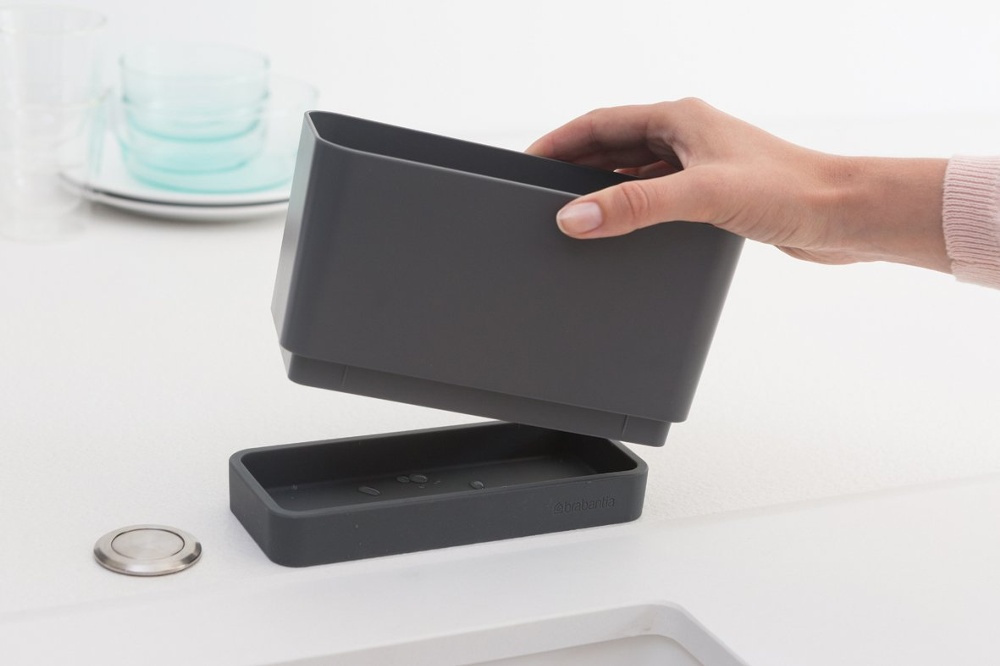 Sink tidy with Soap Dispenser, SINK ORGANISER SET, 8,5 x 19 x H 11,5 cm, Brabantia, Dark Grey in the group Storage / Kitchen storage / Dish racks and sink accessories at SmartaSaker.se (40401)