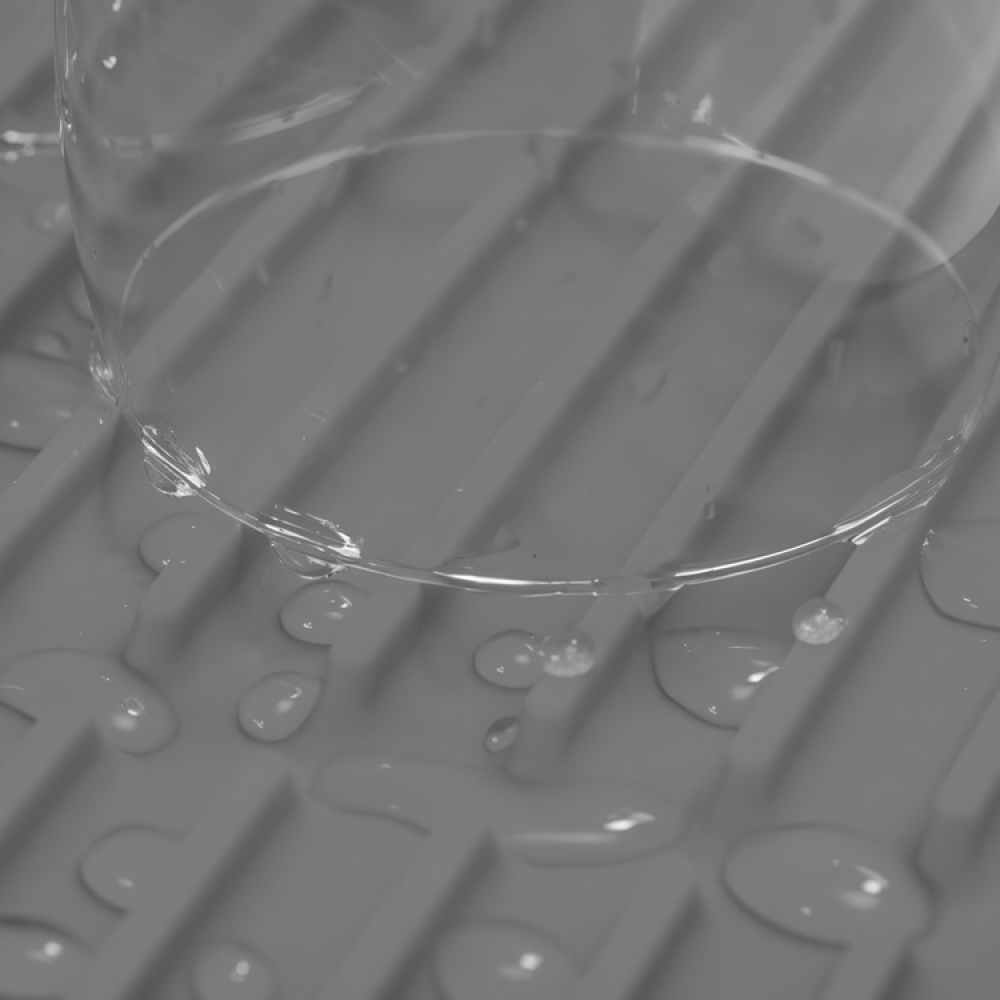 Draining Mat, Folding, FLUME LARGE 31,5 x 43,5 cm, Joseph Joseph, Dark Grey in the group Storage / Kitchen storage / Dish racks and sink accessories at SmartaSaker.se (40420)