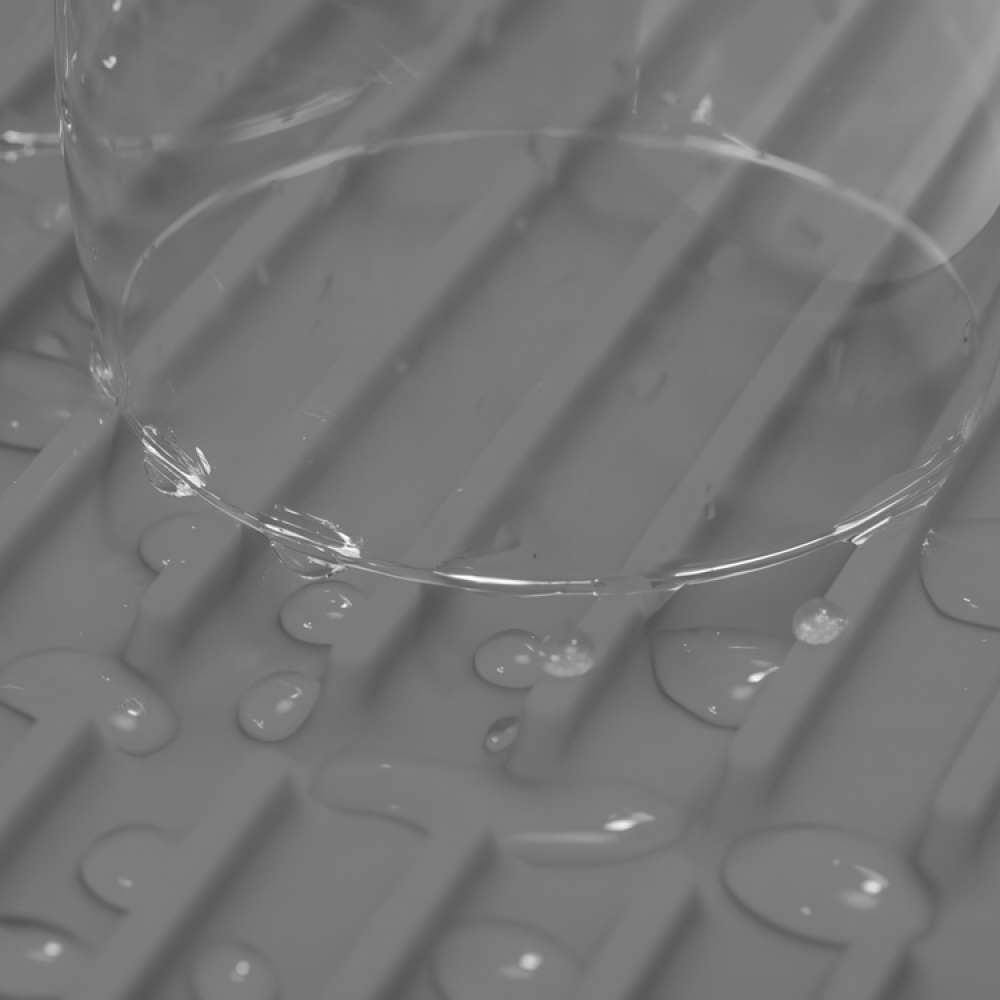 Draining Mat, Folding, FLUME SMALL, 31,5 x 31,5 cm, Joseph Joseph, Dark Grey in the group Storage / Kitchen storage / Dish racks and sink accessories at SmartaSaker.se (40421)