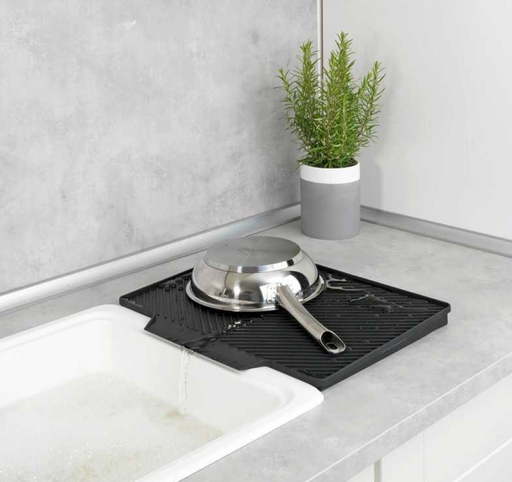 Dish Rack with Drip Mat, NELIA, 34 x 40 x H 25 cm, Black in the group Storage / Kitchen storage / Dish racks and sink accessories at SmartaSaker.se (40438)