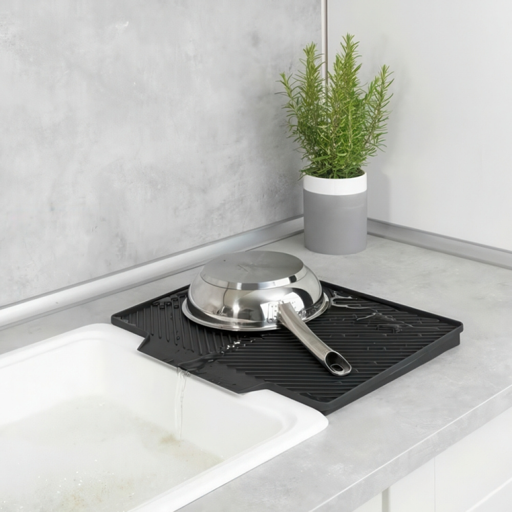 Dish Rack with Drip Mat, NELIA, 34 x 40 x H 25 cm, Black in the group Storage / Kitchen storage / Dish racks and sink accessories at SmartaSaker.se (40438)