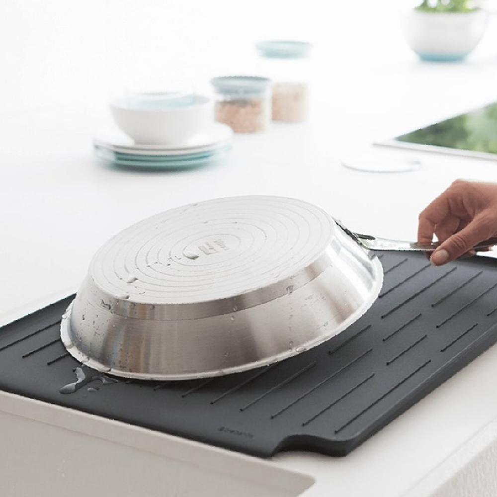Dish rack with cutlery basket, Brabantia in the group Storage / Kitchen storage / Dish racks and sink accessories at SmartaSaker.se (40439)