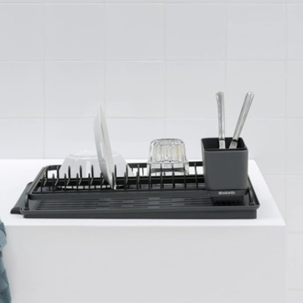 Dish rack with cutlery basket, Brabantia in the group Storage / Kitchen storage / Dish racks and sink accessories at SmartaSaker.se (40439)