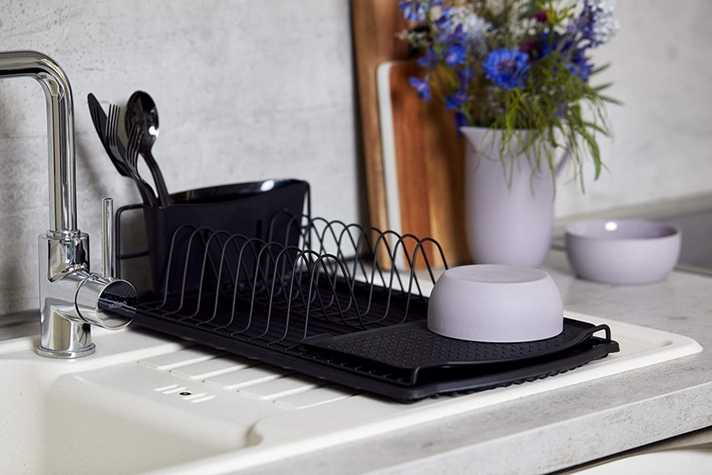 Dish Rack with cutlery basket, Extra Narrow, BASIC, 47,5 x 26,5 x H11 cm, Black in the group Storage / Kitchen storage / Dish racks and sink accessories at SmartaSaker.se (40440)