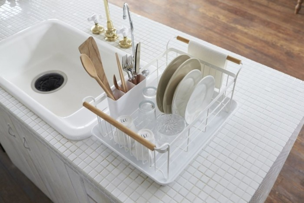 Dish Rack with tray, TOSCA DISH DRAINER, 47 x 33,5 x H 20cm, Yamazaki, White in the group Storage / Kitchen storage / Dish racks and sink accessories at SmartaSaker.se (40444)