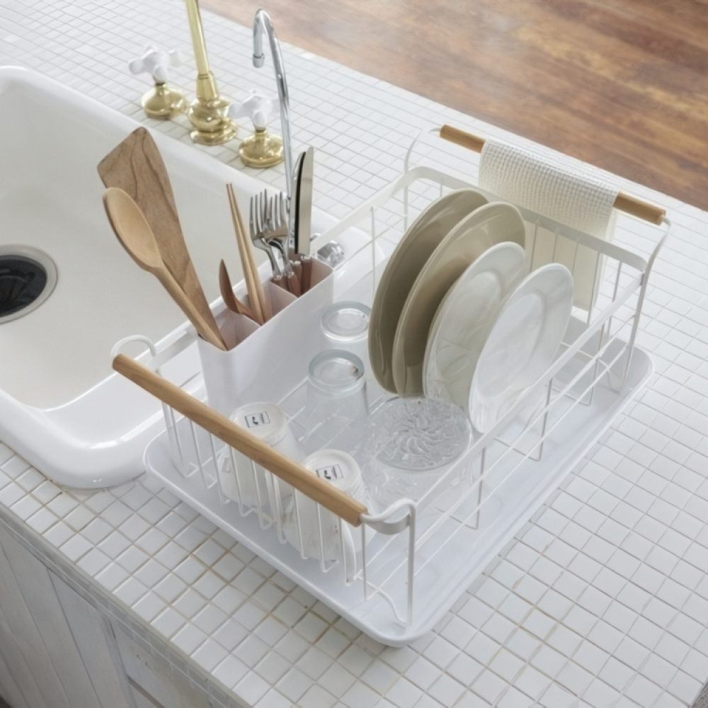 Dish Rack with tray, TOSCA DISH DRAINER, 47 x 33,5 x H 20cm, Yamazaki, White in the group Storage / Kitchen storage / Dish racks and sink accessories at SmartaSaker.se (40444)