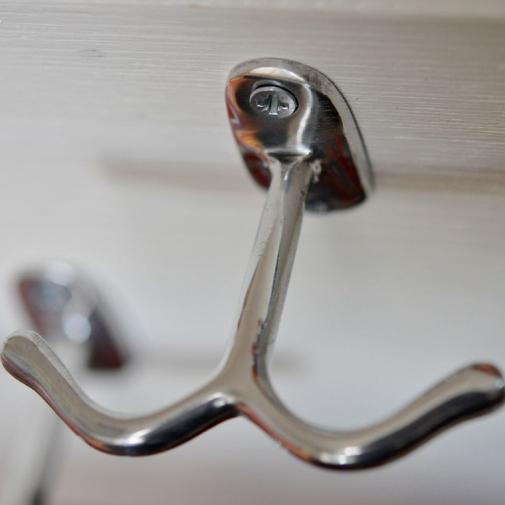 Double hook for hat shelf, CLASSIC, Exmez in the group Storage / Hallway storage / Hooks and hangers at SmartaSaker.se (40498)