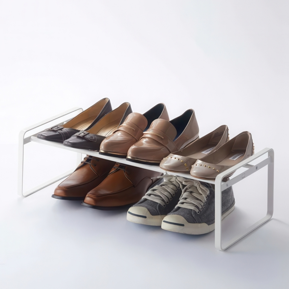 Expandable Shoe Rack in Metal, Stackable, FRAME, Yamazaki in the group Storage / Wardrobe storage / Shoe storage at SmartaSaker.se (40565)
