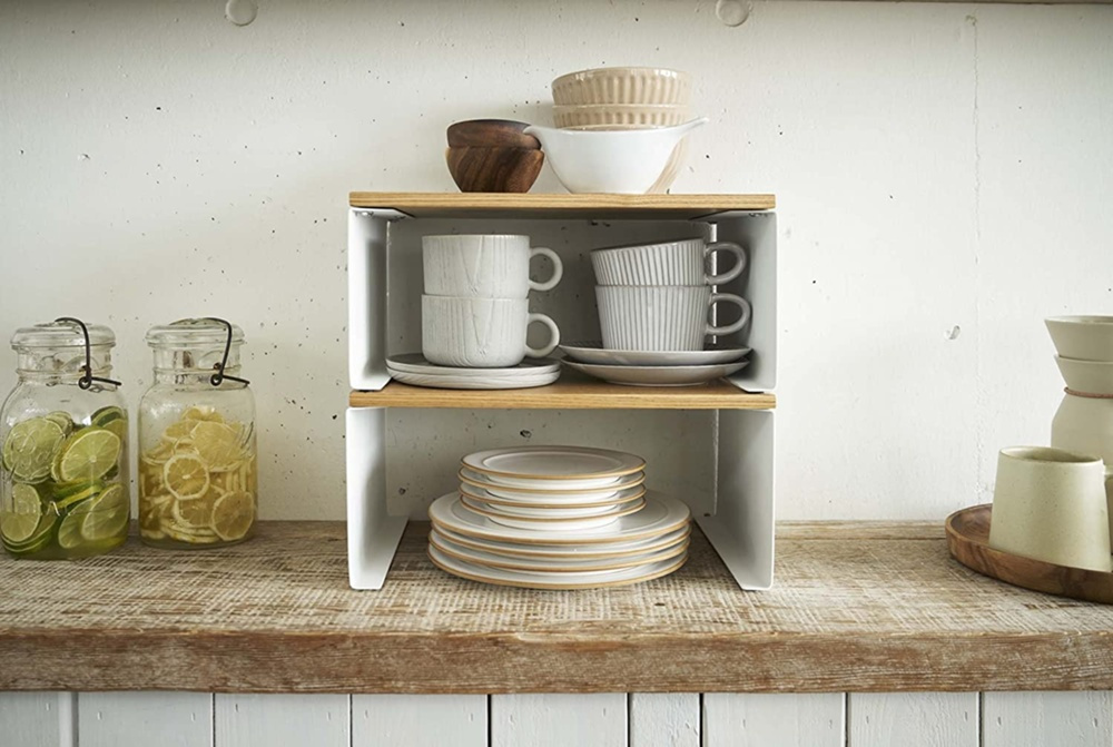 Extra shelf, TOSCA WOOD TOP, 30,5 x 22 x H 14,5 cm, Yamazaki, White / Wood in the group Storage / Kitchen storage / Kitchen cabinet organizers at SmartaSaker.se (40593)