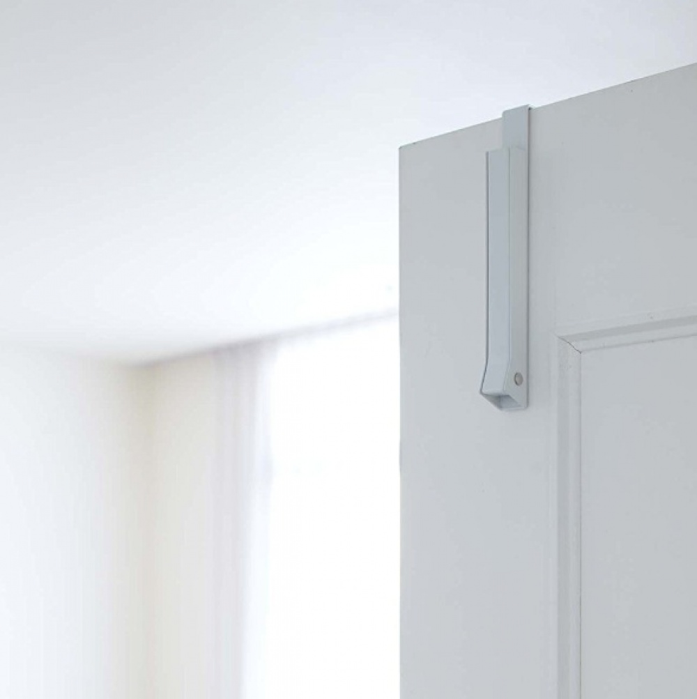 Folding clothes hanger, SMART FOLDING DOOR HANGER, Yamazaki, White in the group Storage / Wardrobe storage / Hangers and hooks at SmartaSaker.se (40641)