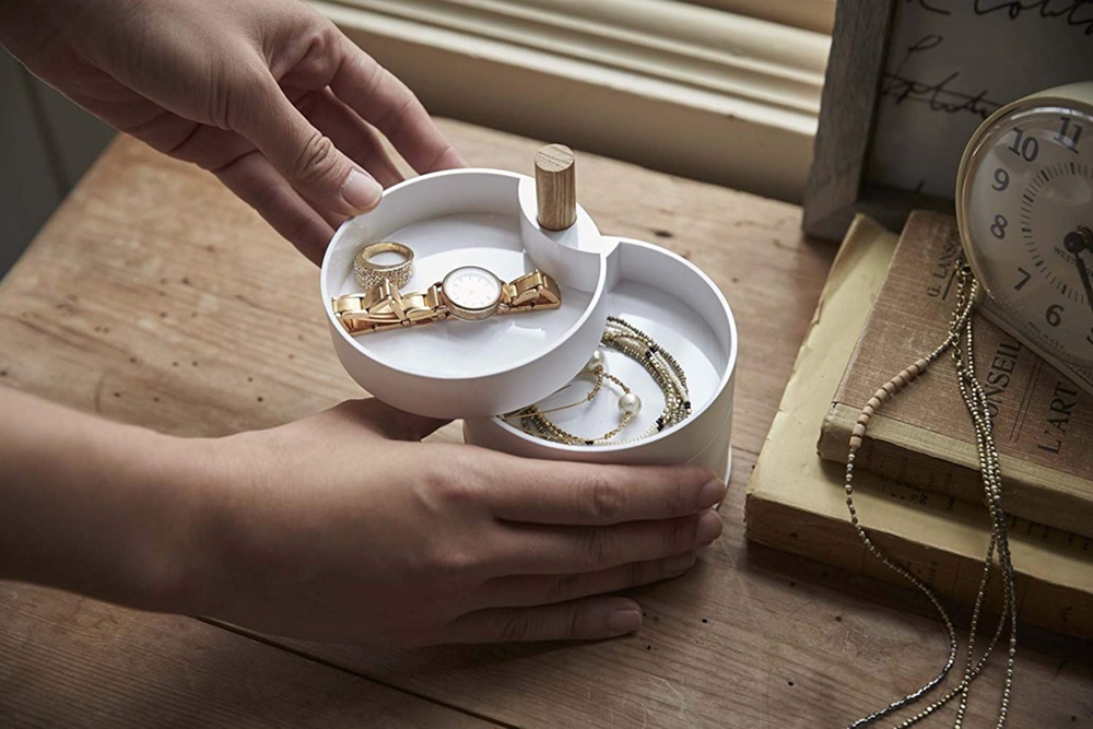 Storage box / jewelry tray, TOSCA , Ø 10 x H 12,2 cm, Yamazaki, White in the group Storage / Bedroom storage / Jewelry storage at SmartaSaker.se (40658)