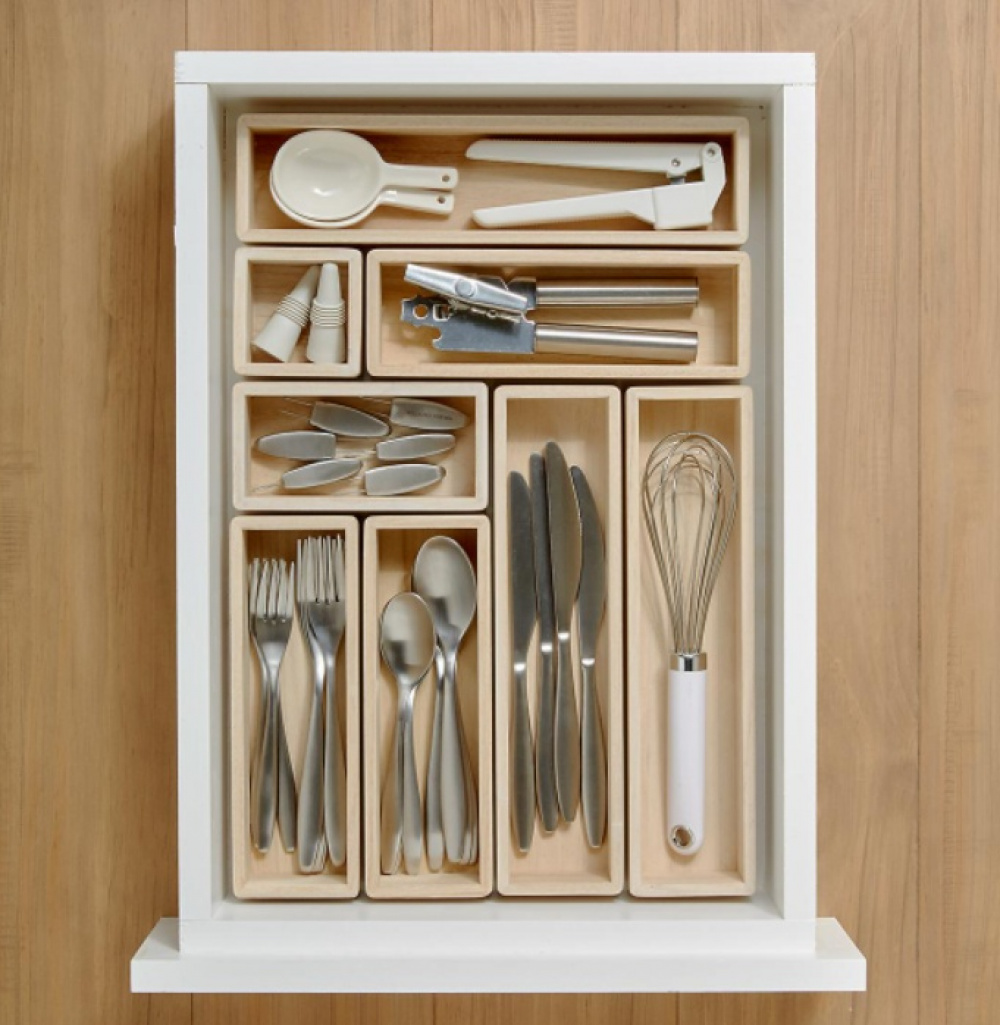Storage Tray, THE HOME EDIT MINI DRAWER ORGANIZER, 7,6 x 7,6 x H5,1 cm, Nature in the group Storage / Kitchen storage / Kitchen cabinet organizers / Cutlery drawers at SmartaSaker.se (40707)