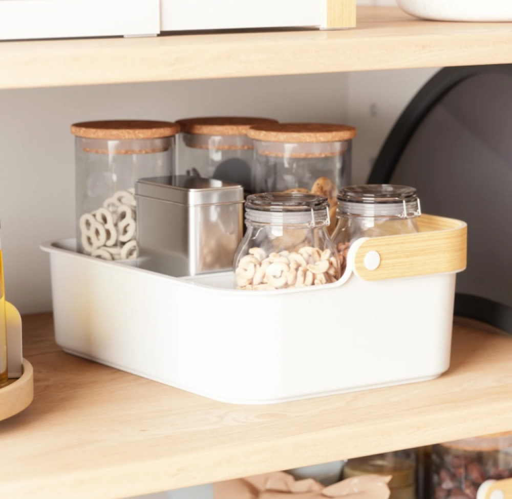 Basket, UMBRA LARGE BELLWOOD BIN, 36 x 26 x H 13 cm, White / Nature in the group Storage / Cleaning and waste sorting / Cleaning baskets at SmartaSaker.se (40751)