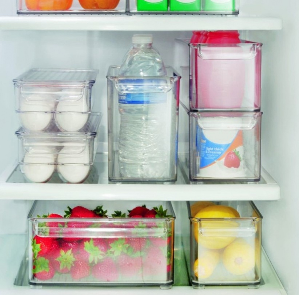 Storage box with handle, Slim and Deep, Stackable, PULLZ FRIDGE BINZ, 10 x 37 x H 10 cm, Transparent in the group Storage / Kitchen storage / Storage bins and jars at SmartaSaker.se (40820)