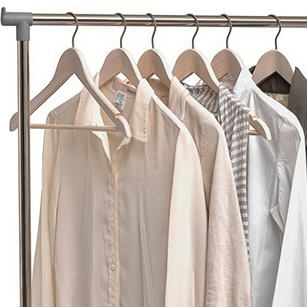 Hangers in Wood, Set of 3, LIVING, 45 cm, White wash in the group Storage / Wardrobe storage / Hangers and hooks at SmartaSaker.se (40909)