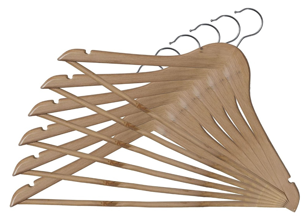 Coat Hangers in Wood, Set of 3, MISTER PACK, 44 cm, Nature in the group Storage / Wardrobe storage / Hangers and hooks at SmartaSaker.se (40910)