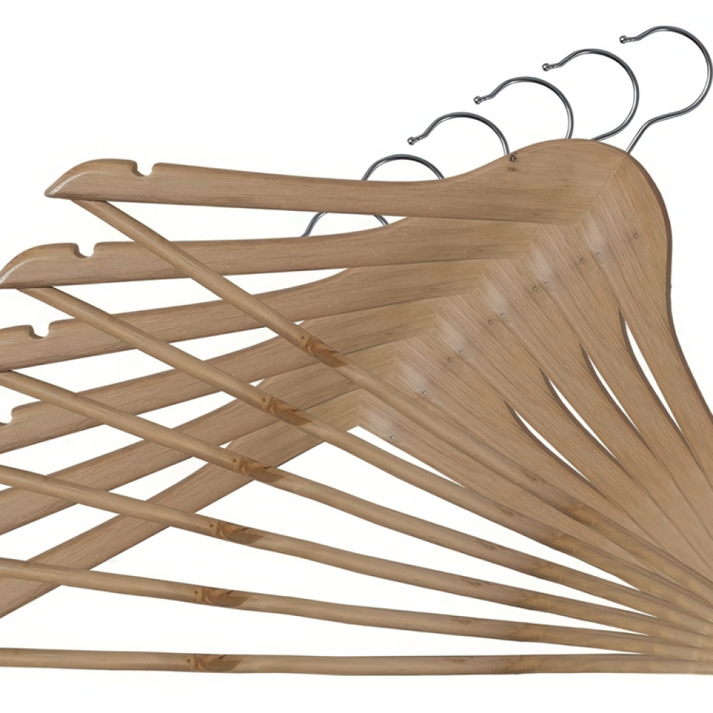 Coat Hangers in Wood, Set of 3, MISTER PACK, 44 cm, Nature in the group Storage / Wardrobe storage / Hangers and hooks at SmartaSaker.se (40910)