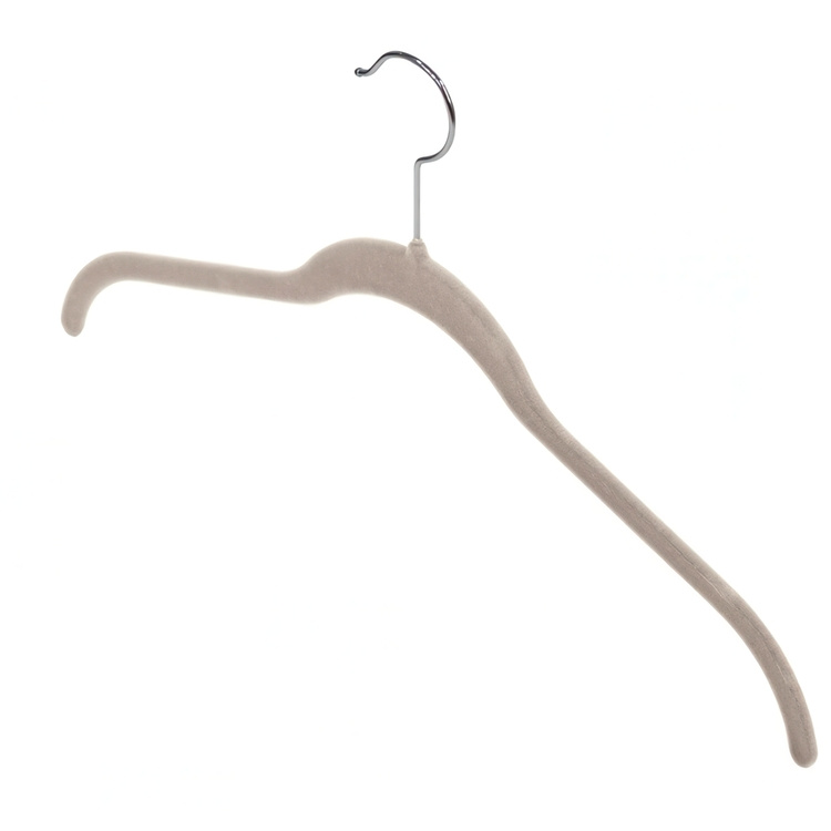 Hangers, Set of 4, VELVET ANTI-SLIP, 43 cm in the group Storage / Wardrobe storage / Hangers and hooks at SmartaSaker.se (40918)