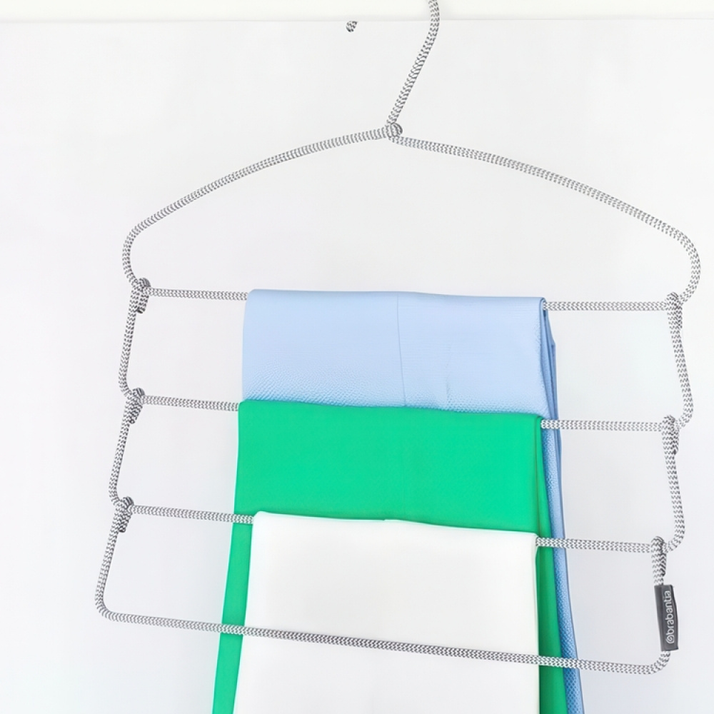 Hanger for pants, 4 Tier, SPACE-SAVER, 41,5 x H 42,5 cm, Black / White in the group Storage / Wardrobe storage / Hangers and hooks at SmartaSaker.se (40926)