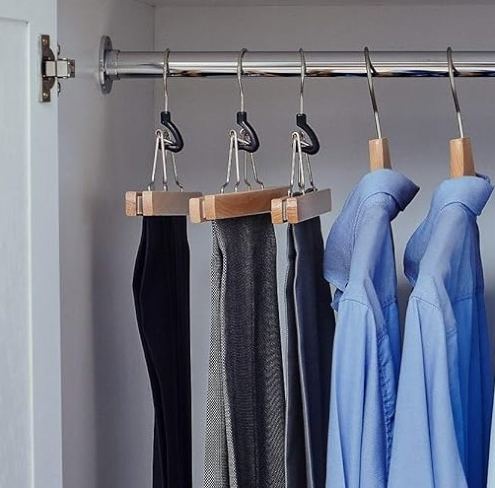 Clamping Hangers, wood, MAWA KLEMMBÜGEL, Natur in the group Storage / Wardrobe storage / Hangers and hooks at SmartaSaker.se (40930)