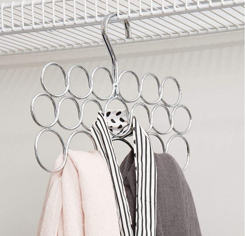 Hanger in metal, for shawls and scarves, 18 SMALL LOOPS, Silver in the group Storage / Wardrobe storage / Hangers and hooks at SmartaSaker.se (40967)