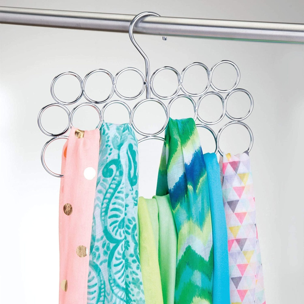 Hanger in metal, for shawls and scarves, 18 SMALL LOOPS, Silver in the group Storage / Wardrobe storage / Hangers and hooks at SmartaSaker.se (40967)