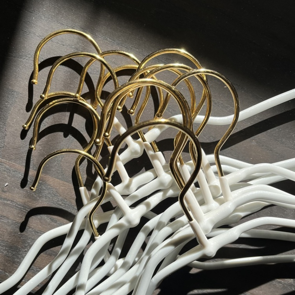 Hanger, Extra thin, Anti-Slip, MAWA SILHOUETTE LIGHT, 42 cm, White / Gold in the group Storage / Wardrobe storage / Hangers and hooks at SmartaSaker.se (40981)