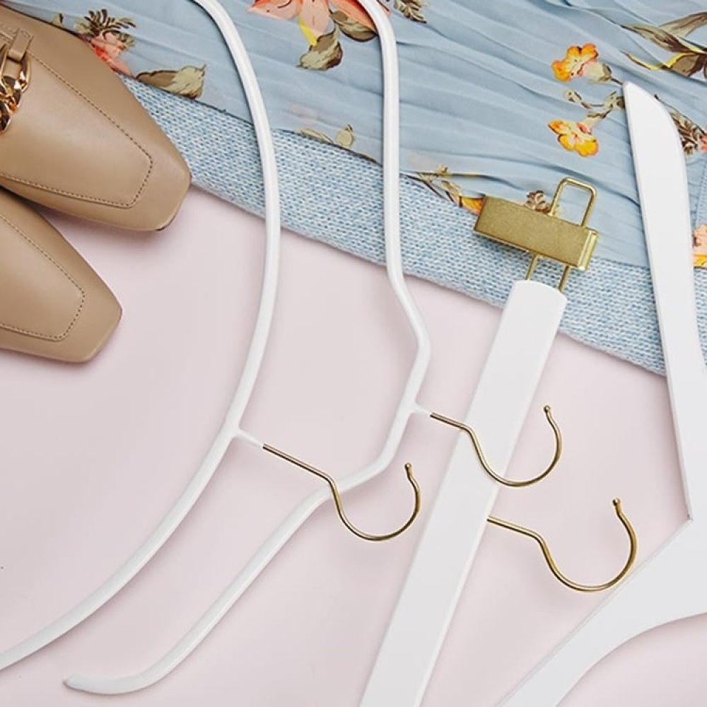 Hanger, Extra thin, Anti-Slip, MAWA SILHOUETTE LIGHT, 42 cm, White / Gold in the group Storage / Wardrobe storage / Hangers and hooks at SmartaSaker.se (40981)