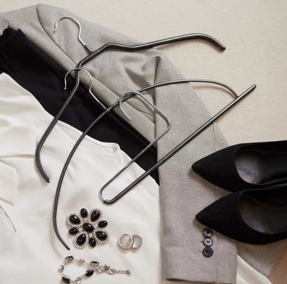 Hanger, Extra thin, Anti-Slip, MAWA SILHOUETTE LIGHT, 42 cm, Grey-Beige in the group Storage / Wardrobe storage / Hangers and hooks at SmartaSaker.se (40982-beige-gr)