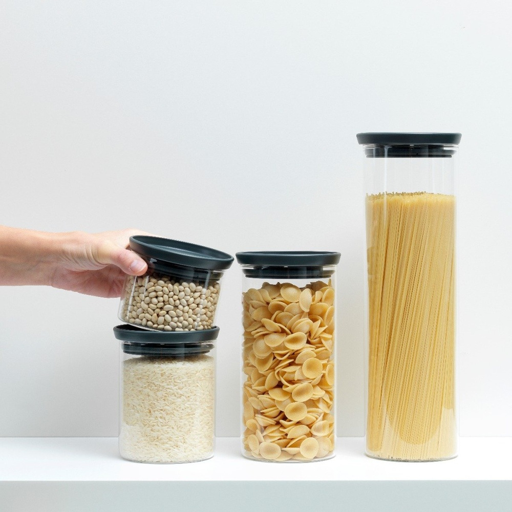 Glass Canister, 1,1L, STACKABLE LARGE JAR, Ø10,4 x H 19 cm, Brabantia, Clear / Dark Grey in the group Storage / Kitchen storage / Storage bins and jars at SmartaSaker.se (41005)