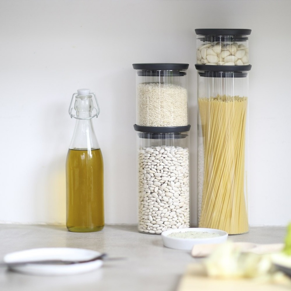 Glass Canister, 1,9L, STACKABLE XL JAR, Ø 10,4 x H 32 cm, Brabantia, Clear / Dark Grey in the group Storage / Kitchen storage / Storage jars / Brabantia storage jars at SmartaSaker.se (41006)