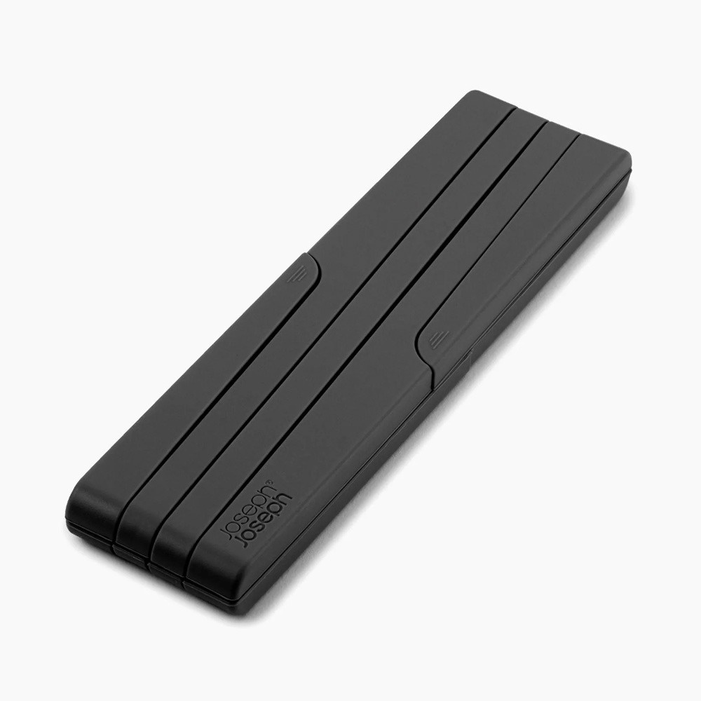 Trivet in Silicone, STRETCH EXTANDABLE POT STAND, Joseph Joseph, Black in the group Storage / Kitchen storage at SmartaSaker.se (41053)