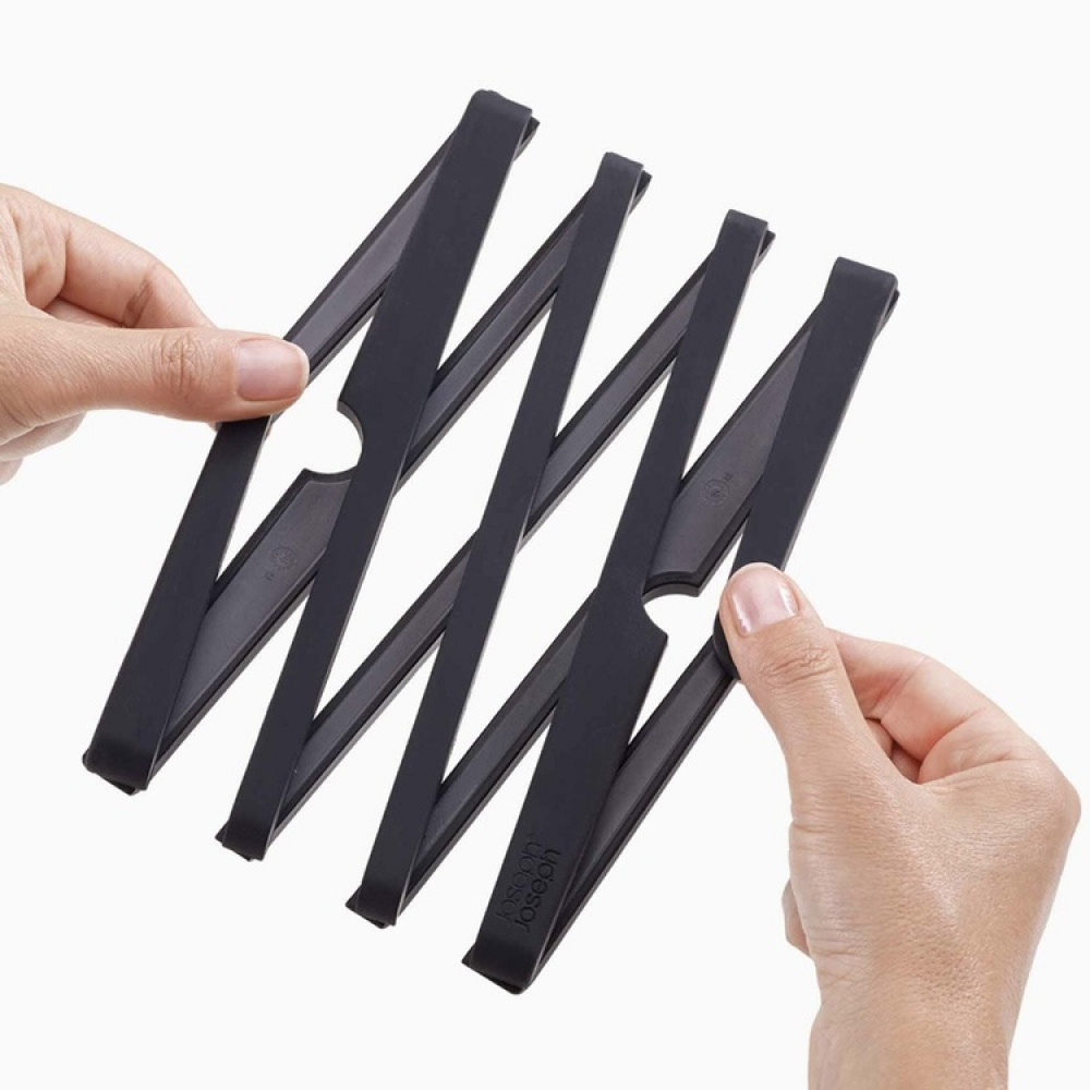 Trivet in Silicone, STRETCH EXTANDABLE POT STAND, Joseph Joseph, Black in the group Storage / Kitchen storage at SmartaSaker.se (41053)
