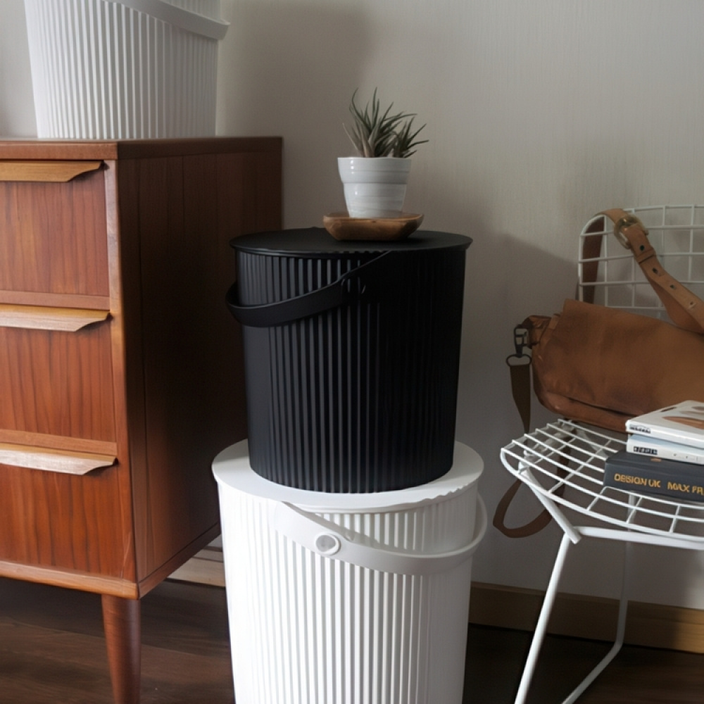 Bucket / basket with lid, SMALL OMNIOUTIL, 8L, Rose Pink in the group Storage / Storage room and garage / Baskets and buckets at SmartaSaker.se (41139)