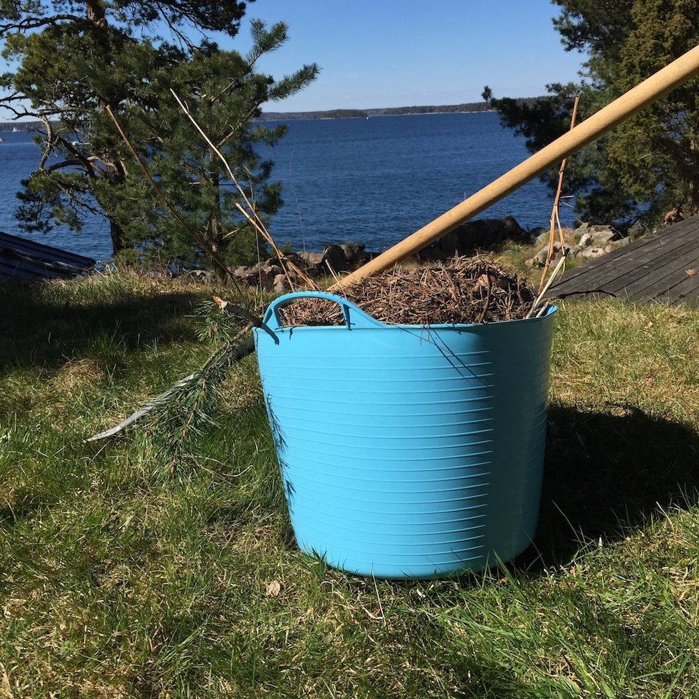 Bucket, TUBTRUG MEDIUM, 26 Liter, Light blue in the group Storage / Storage room and garage / Baskets and buckets at SmartaSaker.se (41160-ljusbl)