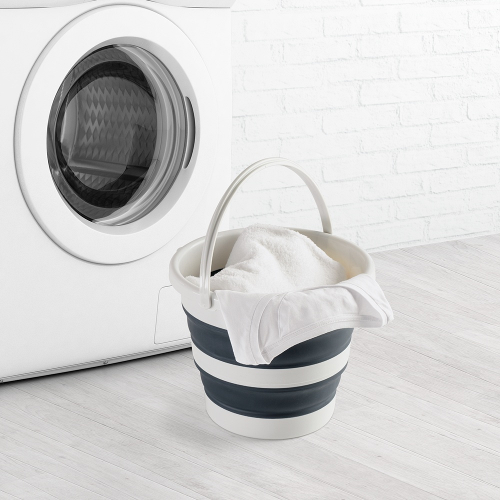Collapsible bucket,12 L, PLEGABLE, Ø 35 x 26 cm, Light grey / dark grey in the group Storage / Storage room and garage / Baskets and buckets at SmartaSaker.se (41162)