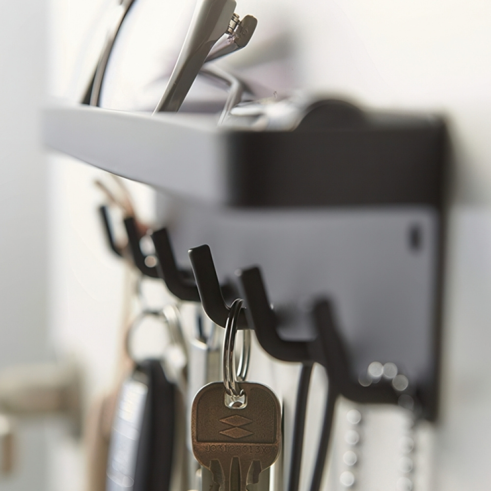Key Hooks and Tray, Magnetic / Adhesive, SMART, Yamazaki in the group Storage / Kitchen storage / Kitchen cabinet organizers / Hooks at SmartaSaker.se (41165)