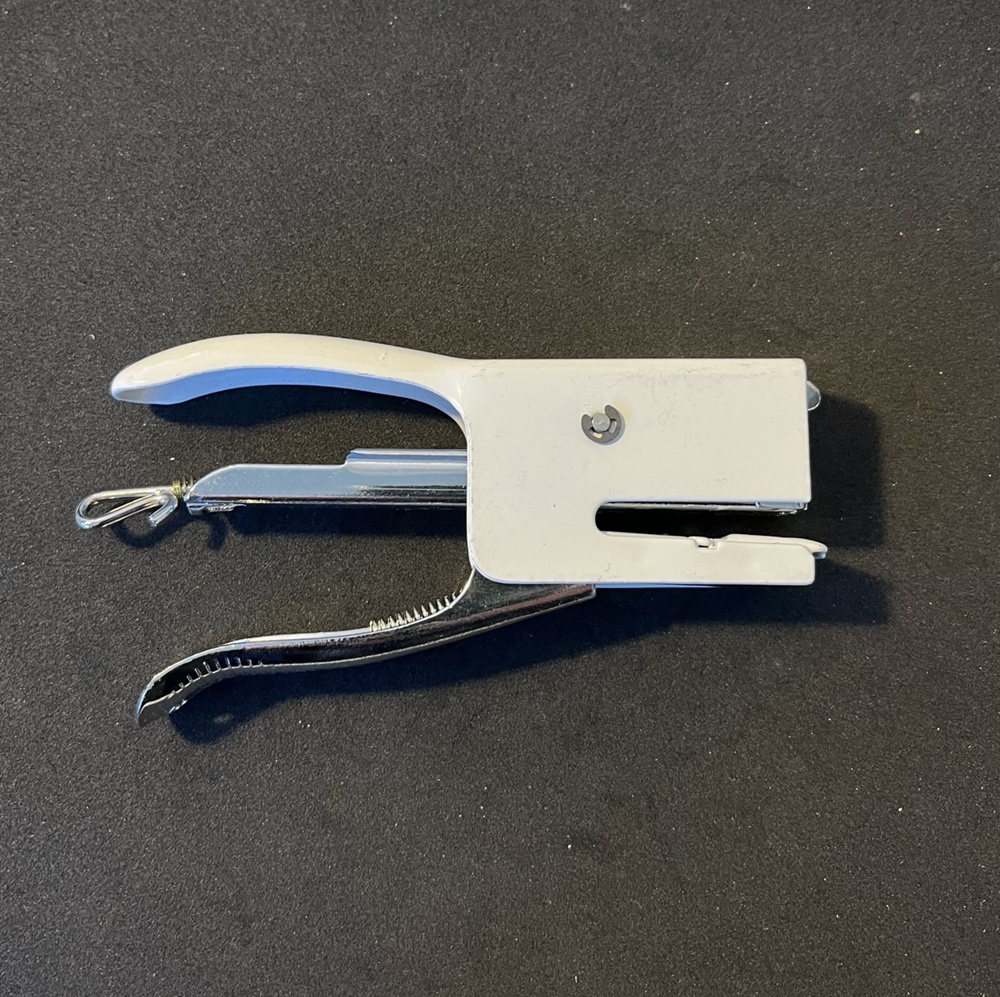 Hand Stapler in metal, INDEX MINI, White in the group Storage / Office supplies at SmartaSaker.se (41230)