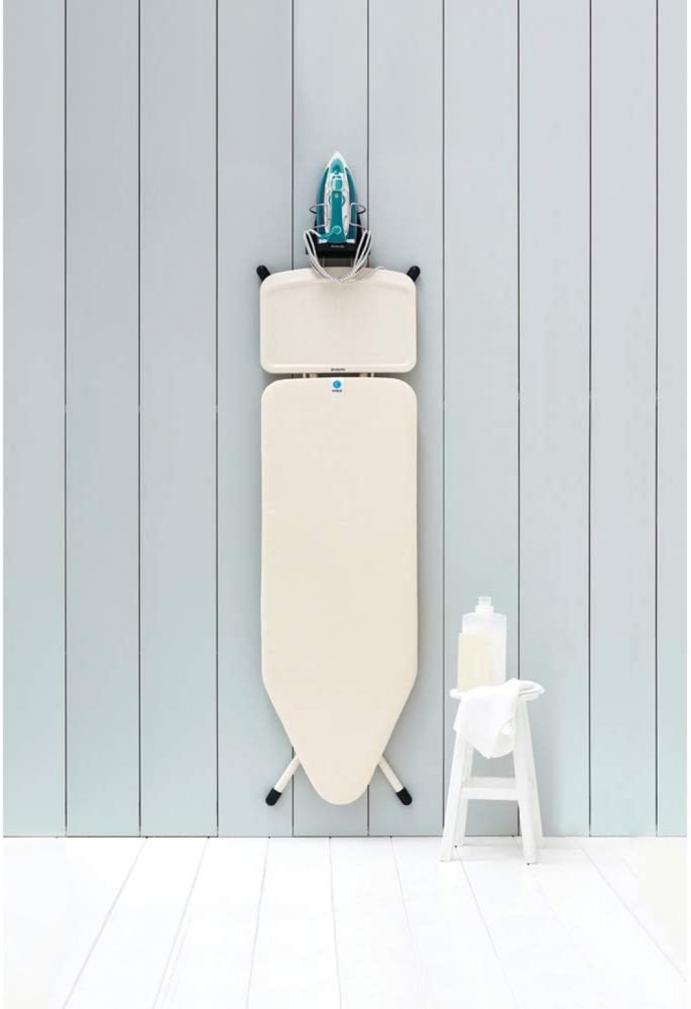 Hanger for Ironing board and iron, BRABANTIA IRON STORE, Dark Grey in the group Storage / Laundry and care / Ironing accessories at SmartaSaker.se (41289)