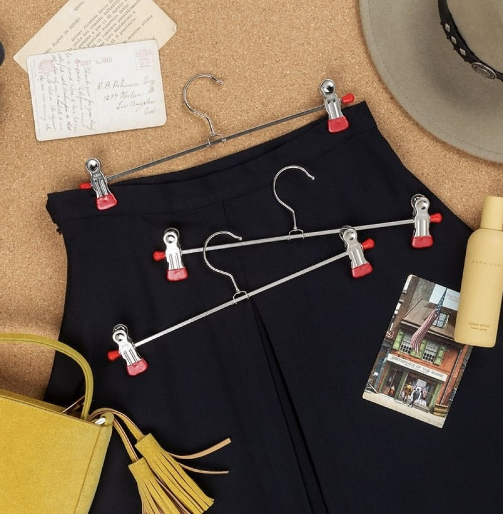 Classic Hanger for skirts, Metal, MAWA KLAMMERN CLIP, 30 cm, Silver / Red in the group Storage / Wardrobe storage / Hangers and hooks / Metal hangers at SmartaSaker.se (41358-silver-rd)