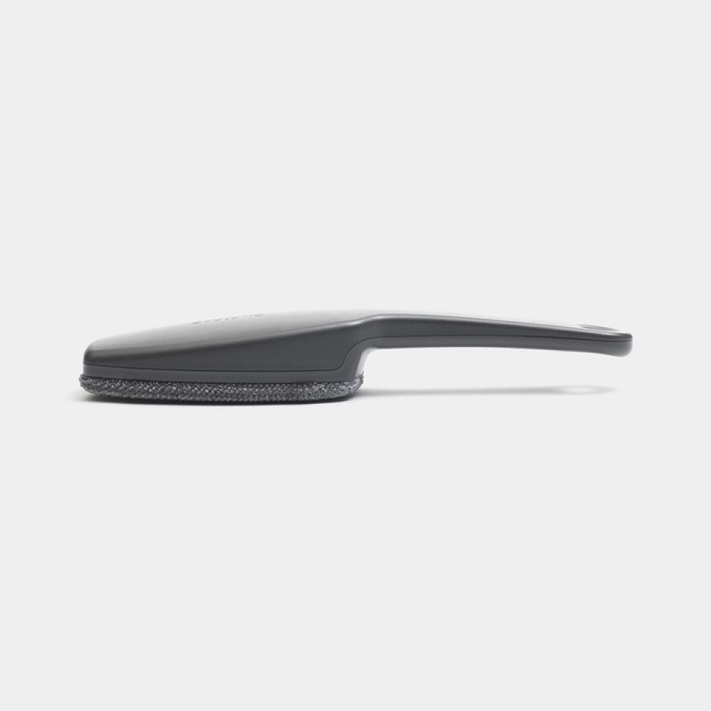 Clothes brush, for left and right handed, BRABANTIA, Black / Dark grey in the group Storage / Laundry and care / Ironing accessories at SmartaSaker.se (41365)