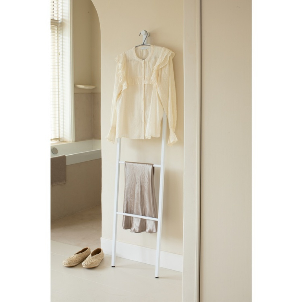 Leaning Ladder Clothes Rack, BRABANTIA LINN DRESSBOY, 38 x H 168 cm in the group Storage / Bedroom storage / Clothes racks at SmartaSaker.se (41376)