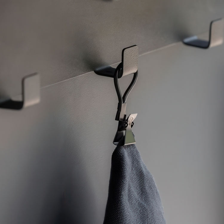 Towel clips, Set of 4, CLAMPING EYLETS, Black in the group Storage / Bathroom storage at SmartaSaker.se (41453)