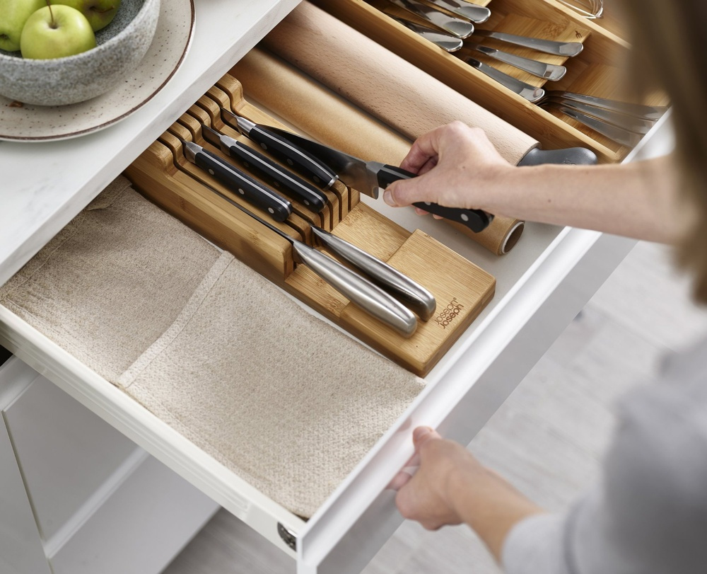 Knife organiser for 9 knives, 2-tier, DRAWERSTORE BAMBOO, Joseph Joseph, 39,8 x 11 x H 9 cm, Nature in the group Storage / Kitchen storage / Kitchen cabinet organizers / Cutlery drawers at SmartaSaker.se (41465)