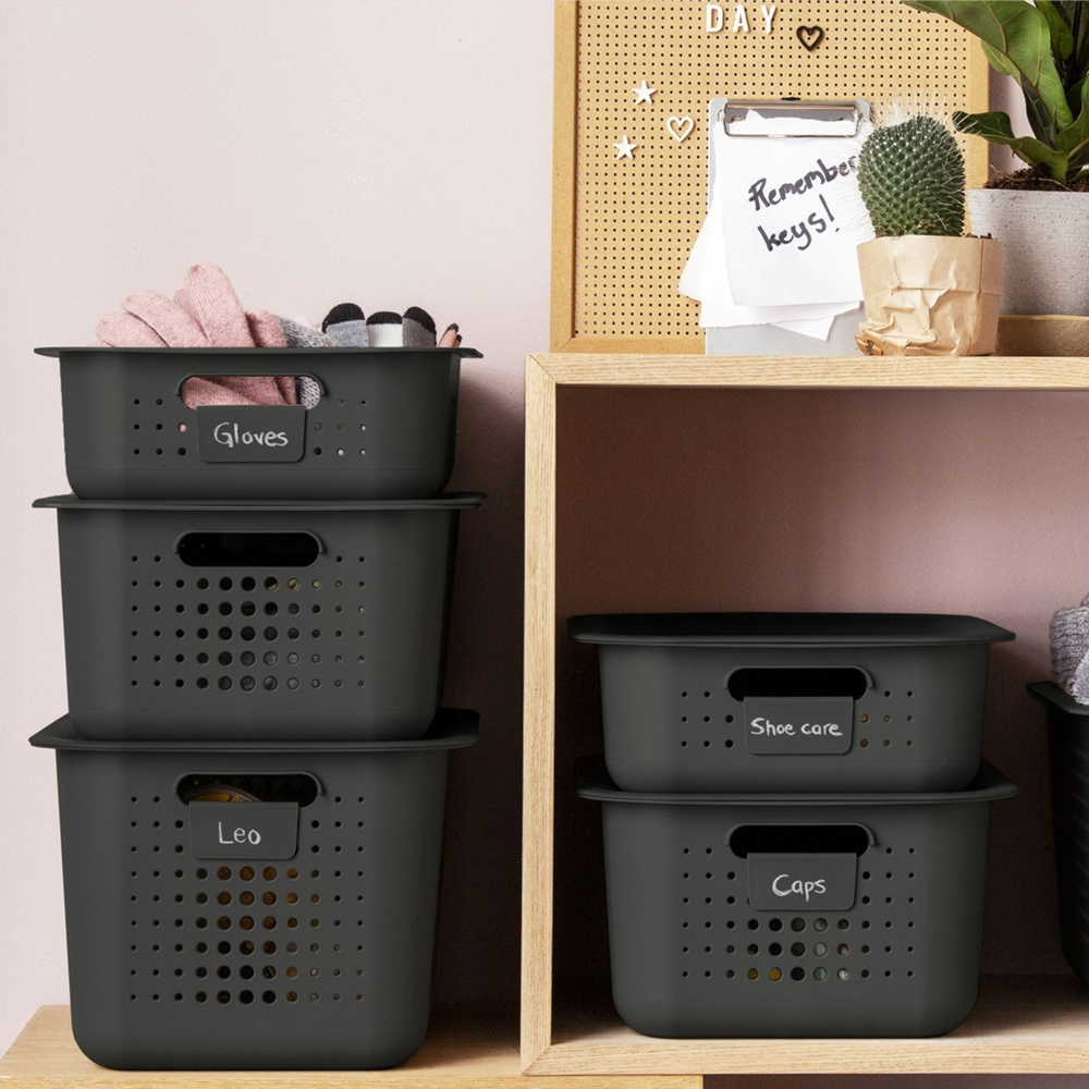 Basket, SMARTSTORE 13L BASKET RECYCLED, 37 x 28 x H20 cm, Grey in the group Storage / Storage boxes / SmartStore storage boxes at SmartaSaker.se (41468)