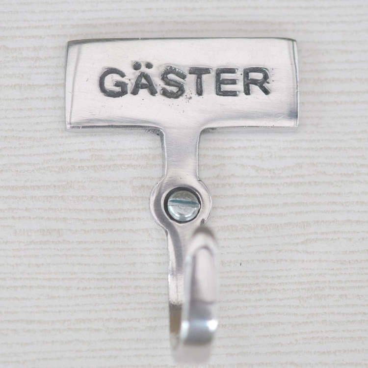 Hook with sign, GÄSTER, Exmez, Sand-cast aluminum in the group Storage / Bathroom storage at SmartaSaker.se (41523)