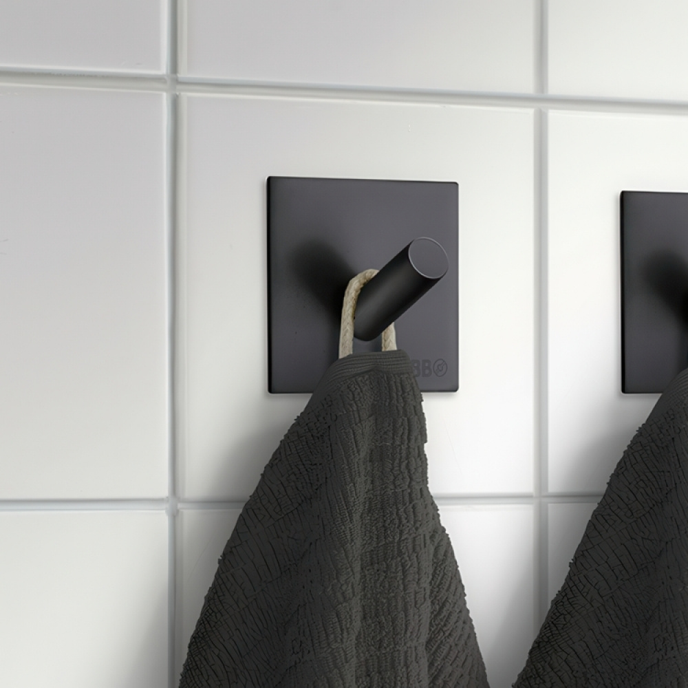 Hook, Self-adhesive, Square,BESLAGSBODEN, 4,5 x 4,5 cm in the group Storage / Magnets and adhesives / Self-adhesive hooks at SmartaSaker.se (41533)