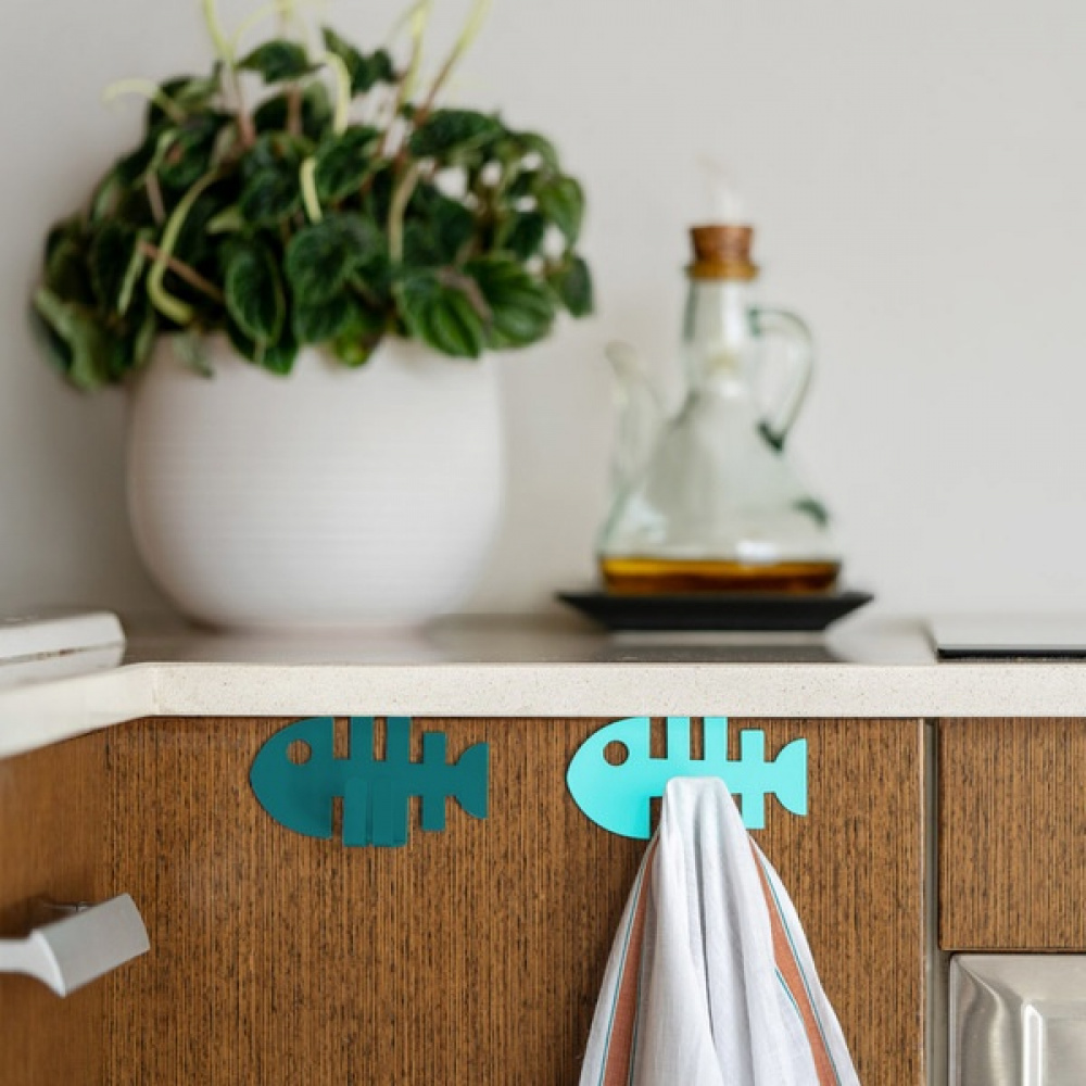 Hooks for cabinet doors, Set of 3, FISH 4,8 x 4,5 x H 9 cm , Blue in the group Storage / Bedroom storage / Over door hooks at SmartaSaker.se (41551)